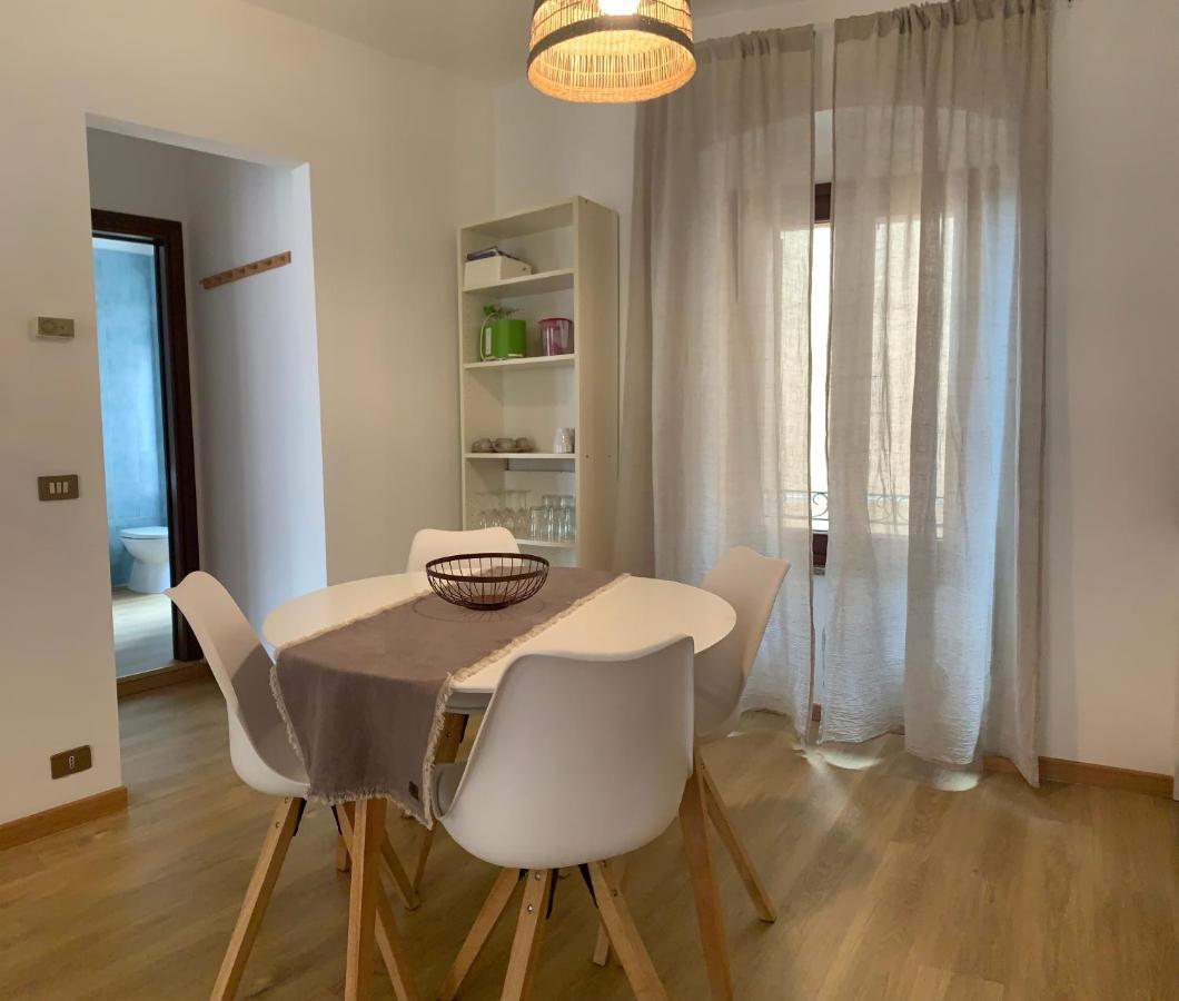 Clo Apartment Toscolano Maderno Bagian luar foto