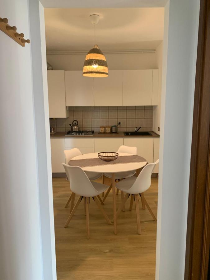 Clo Apartment Toscolano Maderno Bagian luar foto